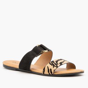 Qupid Women Two-Toned Animal Print Slip-On Sandals - Black/Tiger -